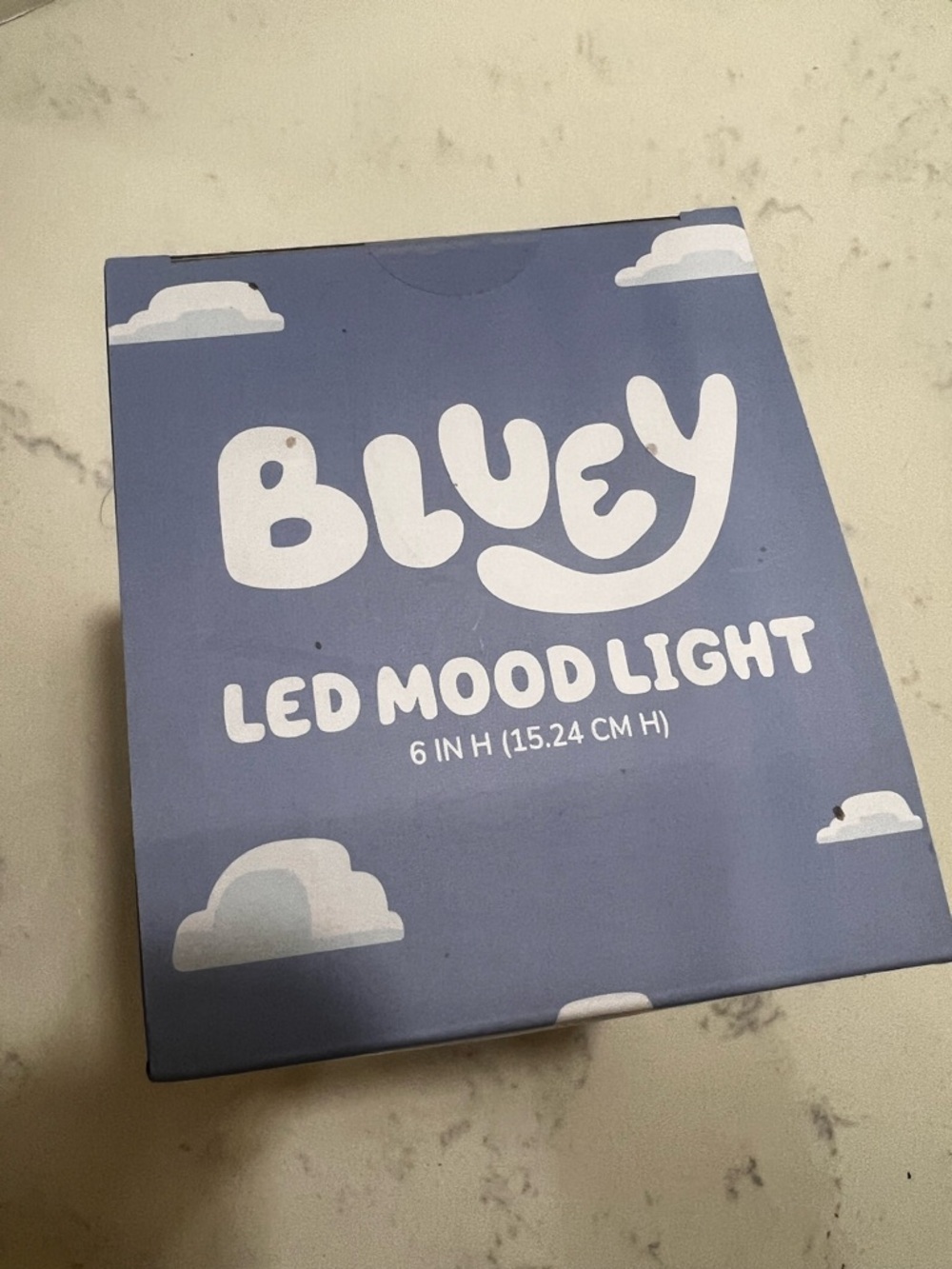 Bluey LED Battery-Operated Night Light - Lavender and Green - Picture 7 of 10